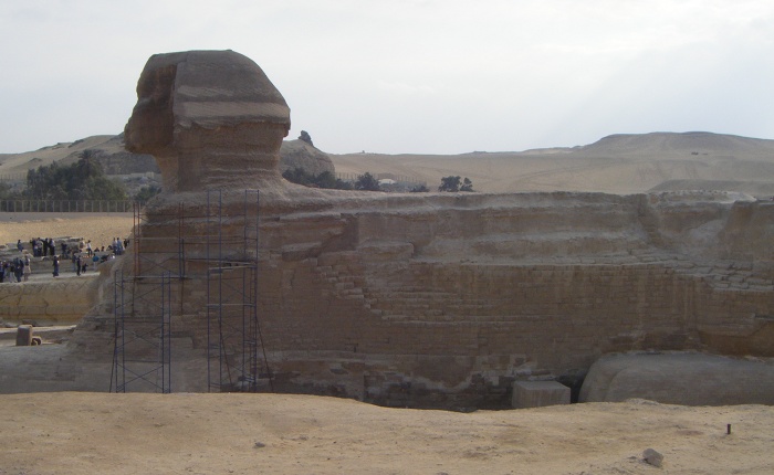 A side view of the Sphinx.