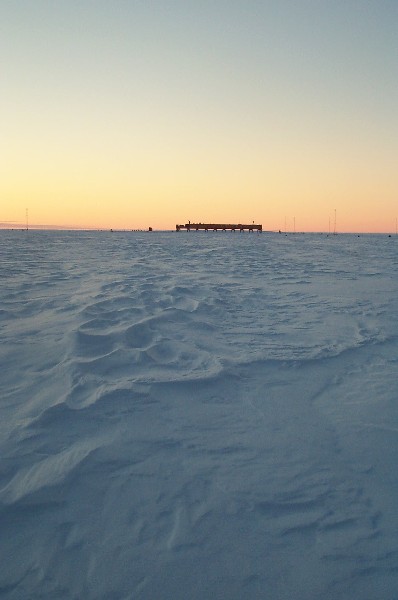 The main Laws accomodation building at Halley.